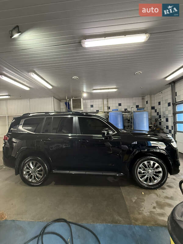 Внедорожник / Кроссовер Toyota Land Cruiser 2021 в Харькове