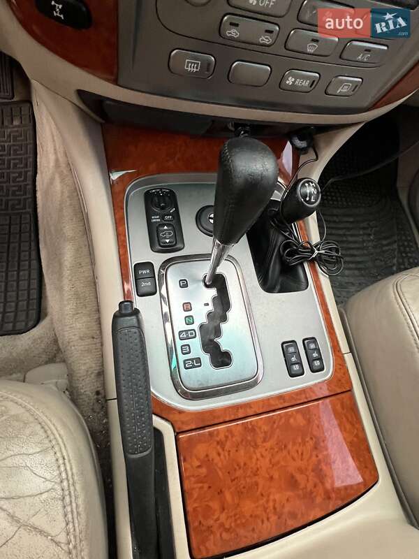 Внедорожник / Кроссовер Toyota Land Cruiser 2004 в Василькове