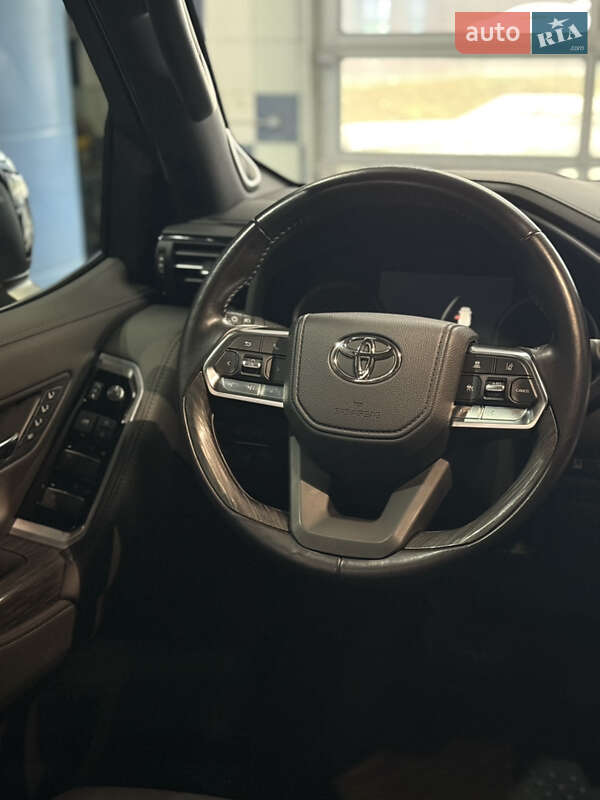 Внедорожник / Кроссовер Toyota Land Cruiser 2021 в Харькове