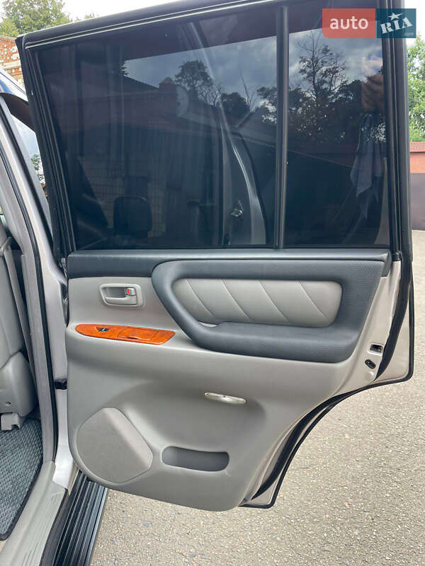 Внедорожник / Кроссовер Toyota Land Cruiser 2002 в Виннице