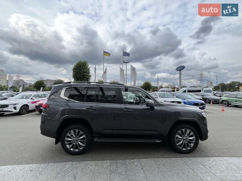 Внедорожник / Кроссовер Toyota Land Cruiser 2021 в Киеве