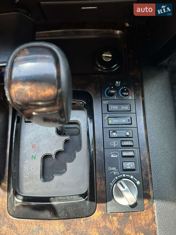 Позашляховик / Кросовер Toyota Land Cruiser 2013 в Києві фото 13 Позашляховик / Кросовер Toyota Land Cruiser 2013 в Києві