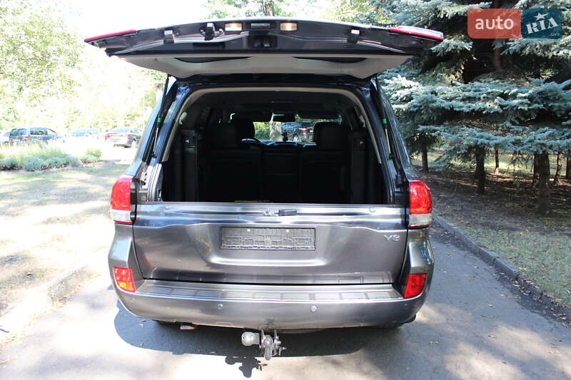 Внедорожник / Кроссовер Toyota Land Cruiser 2011 в Кривом Роге