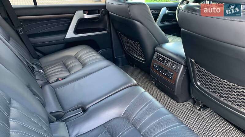 Внедорожник / Кроссовер Toyota Land Cruiser 2019 в Хмельницком