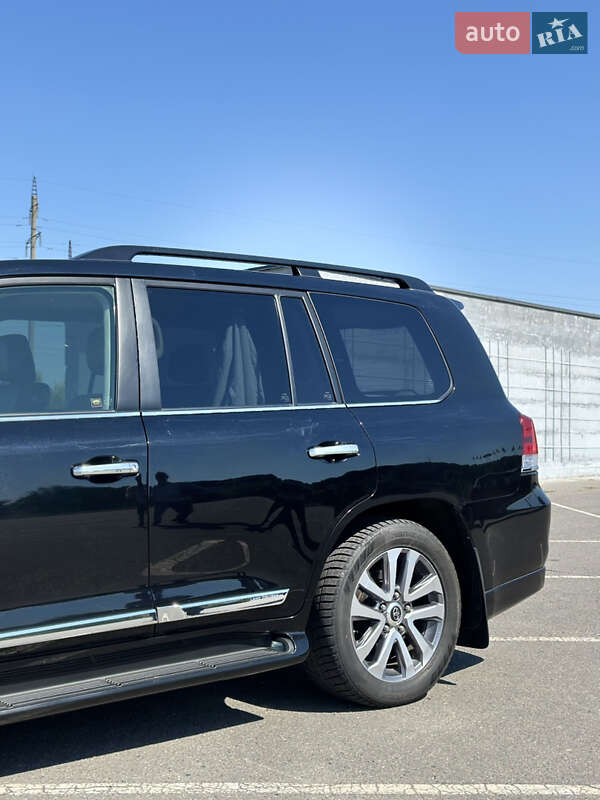 Внедорожник / Кроссовер Toyota Land Cruiser 2019 в Полтаве