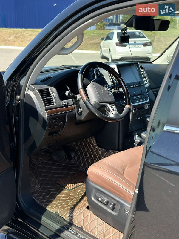 Внедорожник / Кроссовер Toyota Land Cruiser 2019 в Полтаве