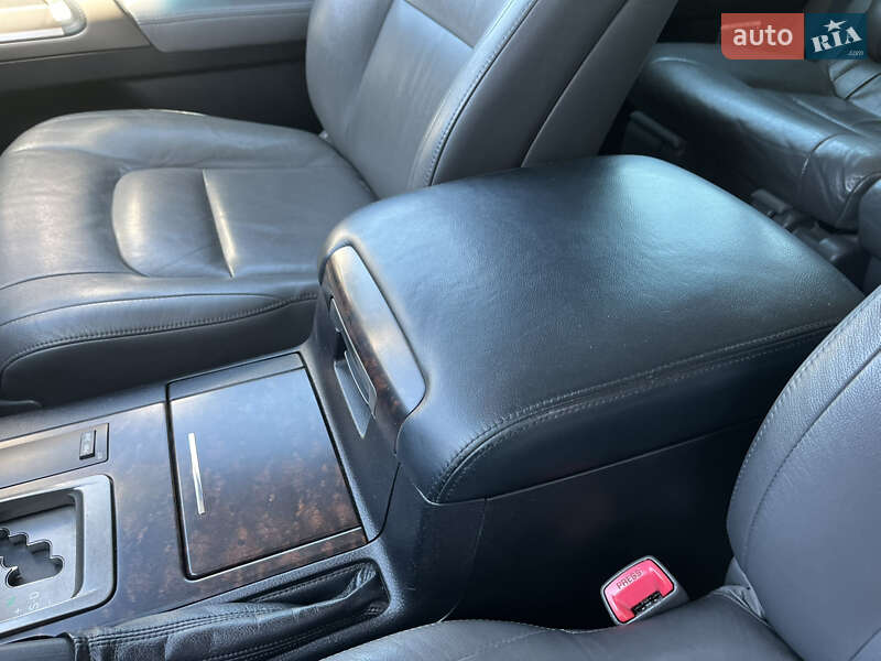 Внедорожник / Кроссовер Toyota Land Cruiser 2008 в Ровно фото 12 Внедорожник / Кроссовер Toyota Land Cruiser 2008 в Ровно