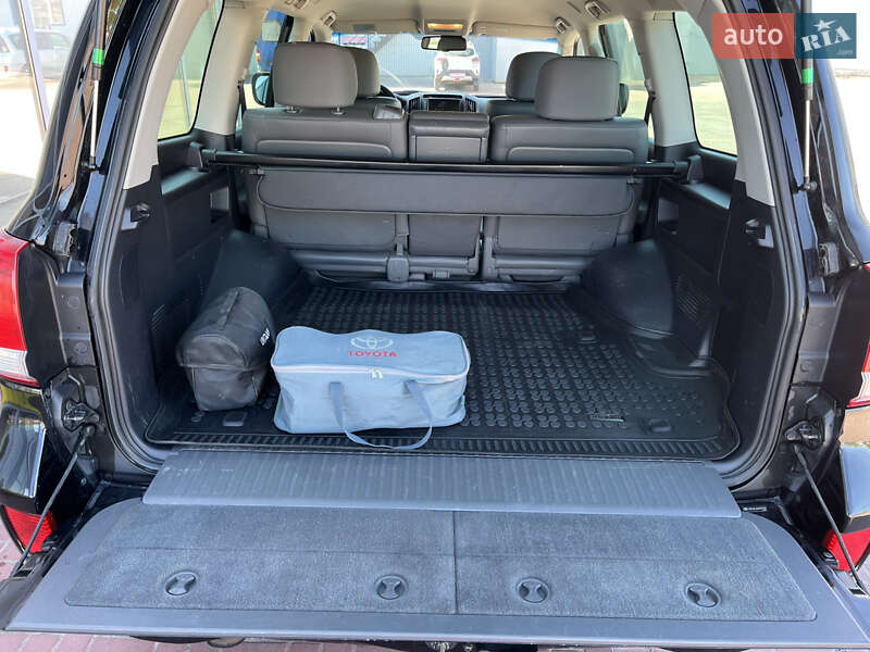 Внедорожник / Кроссовер Toyota Land Cruiser 2008 в Ровно фото 19 Внедорожник / Кроссовер Toyota Land Cruiser 2008 в Ровно