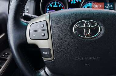Позашляховик / Кросовер Toyota Land Cruiser 2008 в 