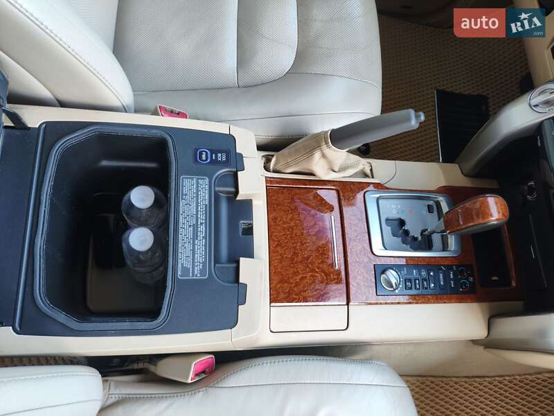 Внедорожник / Кроссовер Toyota Land Cruiser 2014 в Киеве фото 30 Внедорожник / Кроссовер Toyota Land Cruiser 2014 в Киеве