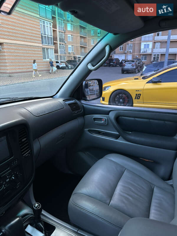 Внедорожник / Кроссовер Toyota Land Cruiser 2002 в Одессе