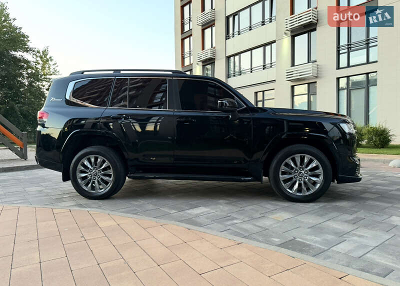 Внедорожник / Кроссовер Toyota Land Cruiser 2021 в Киеве