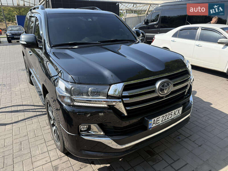 Позашляховик / Кросовер Toyota Land Cruiser 2019 в Дніпрі