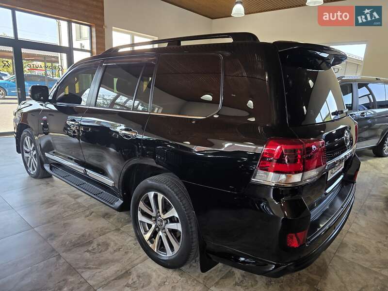 Внедорожник / Кроссовер Toyota Land Cruiser 2018 в Коломые