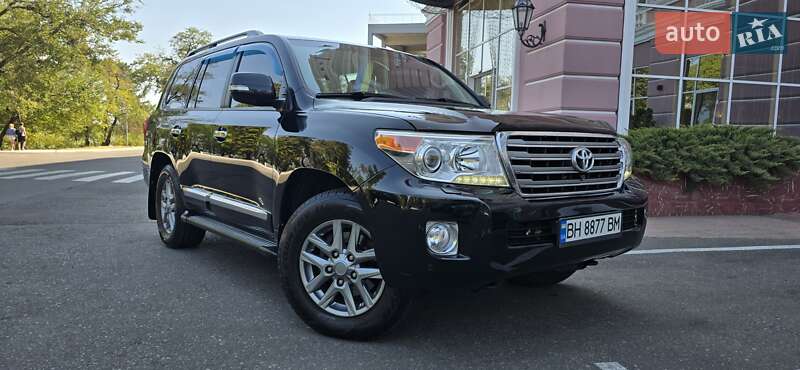 Toyota Land Cruiser 2012