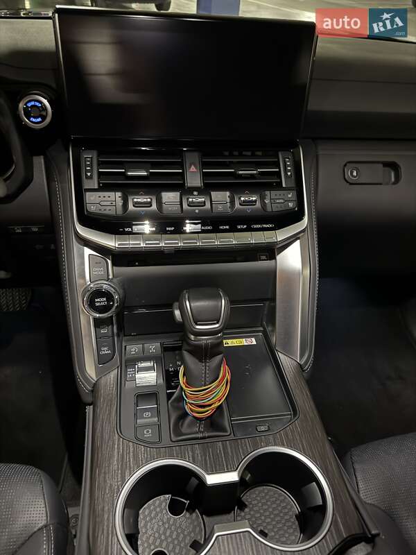 Внедорожник / Кроссовер Toyota Land Cruiser 2023 в Харькове фото 7 Внедорожник / Кроссовер Toyota Land Cruiser 2023 в Харькове