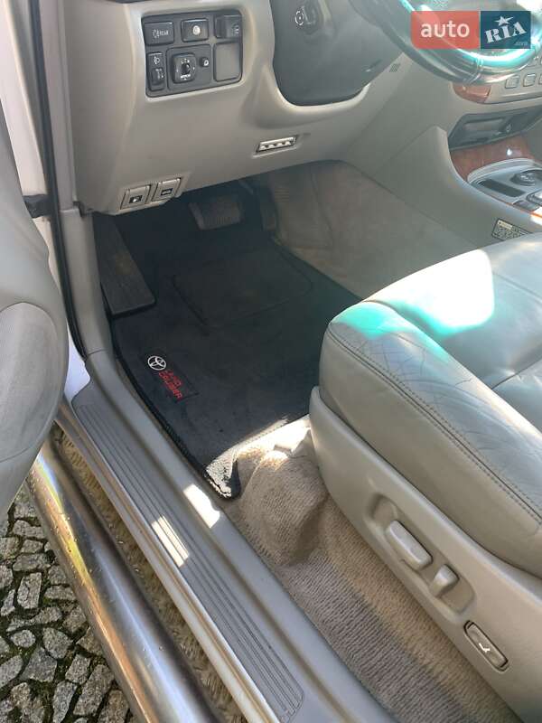 Внедорожник / Кроссовер Toyota Land Cruiser 2004 в Харькове фото 25 Внедорожник / Кроссовер Toyota Land Cruiser 2004 в Харькове