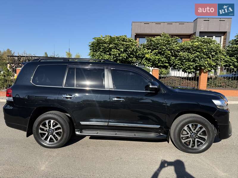Внедорожник / Кроссовер Toyota Land Cruiser 2018 в Кривом Роге