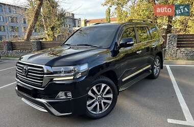 Внедорожник / Кроссовер Toyota Land Cruiser 2017 в Киеве