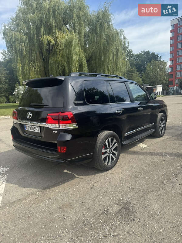 Внедорожник / Кроссовер Toyota Land Cruiser 2018 в Ивано-Франковске
