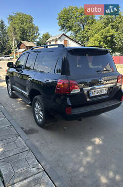 Позашляховик / Кросовер Toyota Land Cruiser 2013 в Івано-Франківську