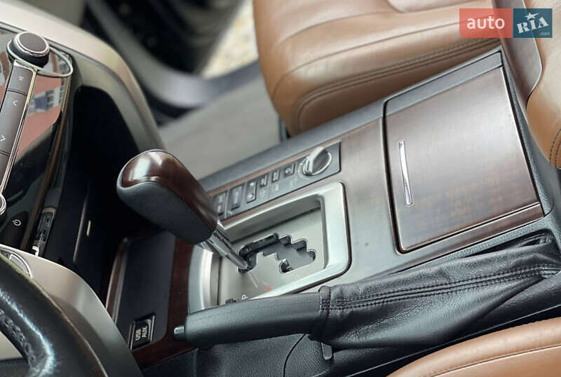 Внедорожник / Кроссовер Toyota Land Cruiser 2014 в Киеве