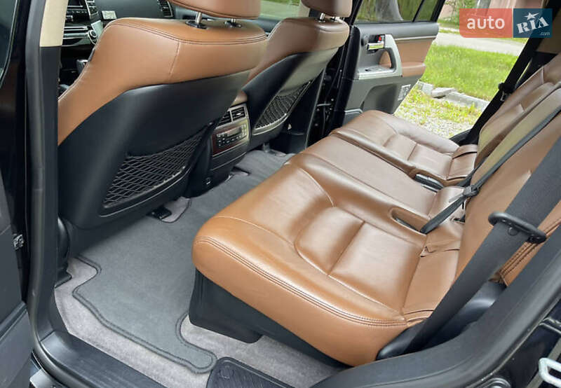 Внедорожник / Кроссовер Toyota Land Cruiser 2014 в Киеве