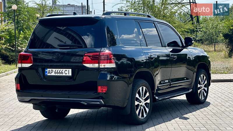 Внедорожник / Кроссовер Toyota Land Cruiser 2016 в Запорожье