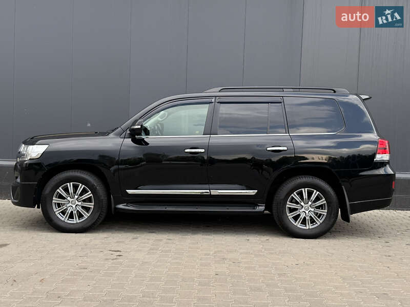 Внедорожник / Кроссовер Toyota Land Cruiser 2017 в Киеве
