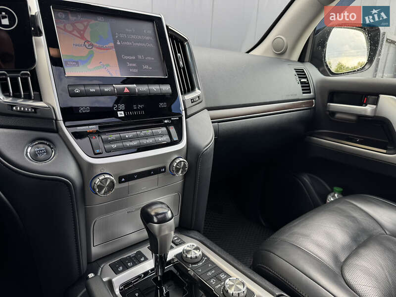 Внедорожник / Кроссовер Toyota Land Cruiser 2017 в Киеве
