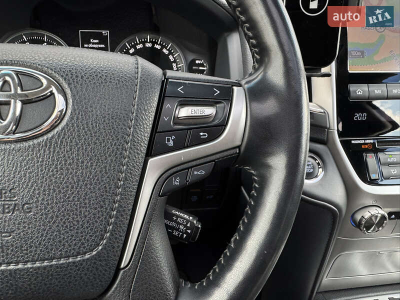Внедорожник / Кроссовер Toyota Land Cruiser 2017 в Киеве