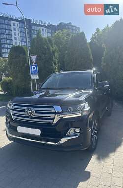Внедорожник / Кроссовер Toyota Land Cruiser 2019 в Ивано-Франковске