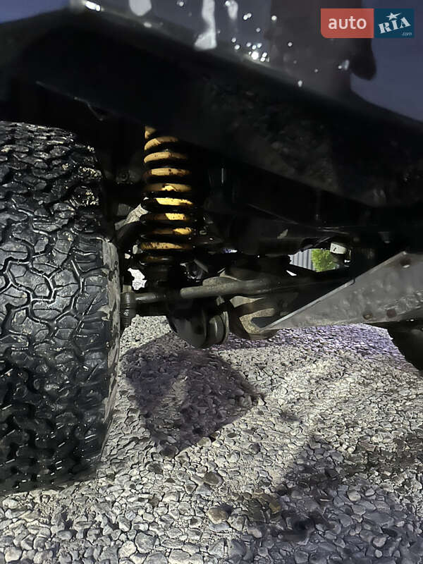 Внедорожник / Кроссовер Toyota Land Cruiser 1994 в Рахове