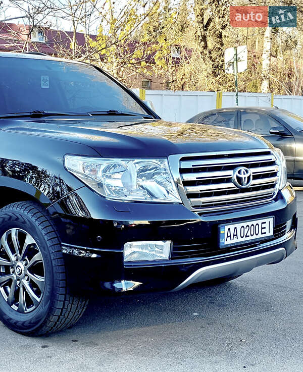 Внедорожник / Кроссовер Toyota Land Cruiser 2011 в Киеве фото 23 Внедорожник / Кроссовер Toyota Land Cruiser 2011 в Киеве