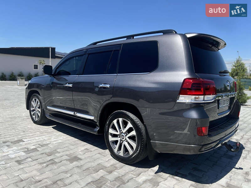 Внедорожник / Кроссовер Toyota Land Cruiser 2017 в Ужгороде