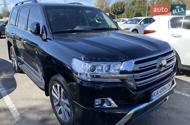 Позашляховик / Кросовер Toyota Land Cruiser 2017 в Києві
