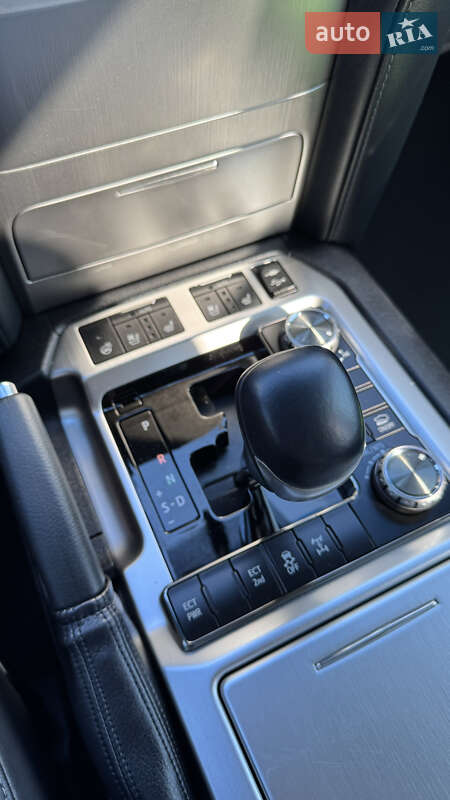 Позашляховик / Кросовер Toyota Land Cruiser 2019 в Києві