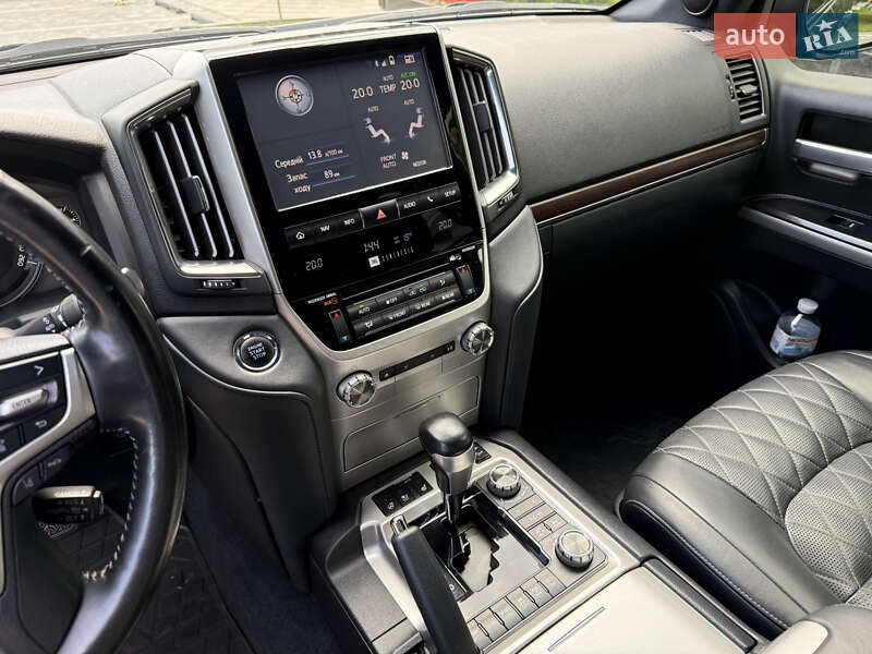 Позашляховик / Кросовер Toyota Land Cruiser 2018 в Ужгороді фото 24 Позашляховик / Кросовер Toyota Land Cruiser 2018 в Ужгороді