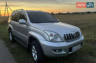 Позашляховик / Кросовер Toyota Land Cruiser 2005 в Краснограді