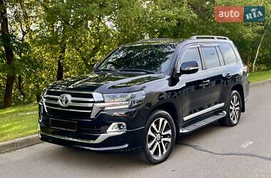 Позашляховик / Кросовер Toyota Land Cruiser 2015 в Києві