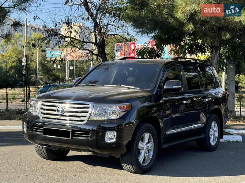 Toyota Land Cruiser 2012