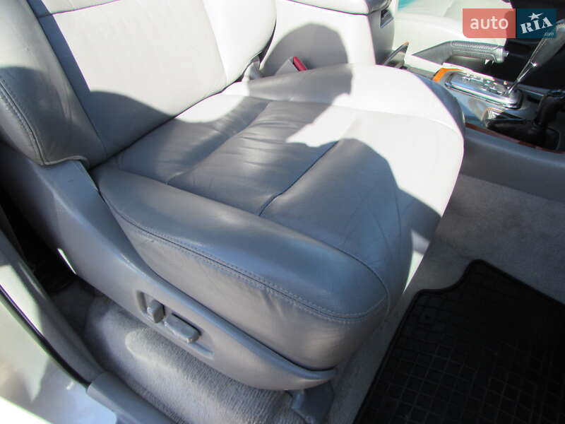 Внедорожник / Кроссовер Toyota Land Cruiser 2004 в Кропивницком