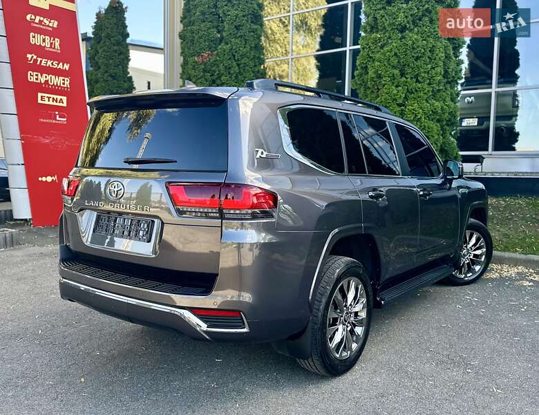 Внедорожник / Кроссовер Toyota Land Cruiser 2021 в Киеве