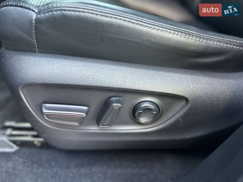 Внедорожник / Кроссовер Toyota Land Cruiser 2021 в Киеве