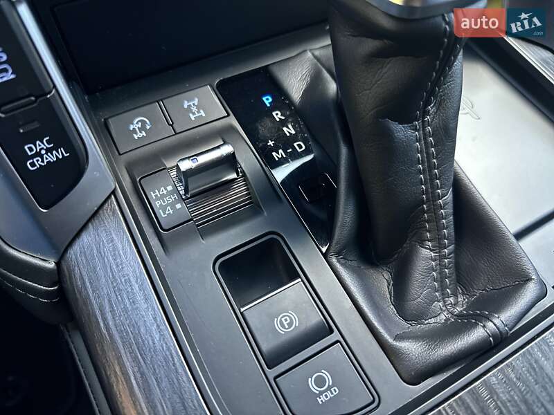 Внедорожник / Кроссовер Toyota Land Cruiser 2021 в Киеве