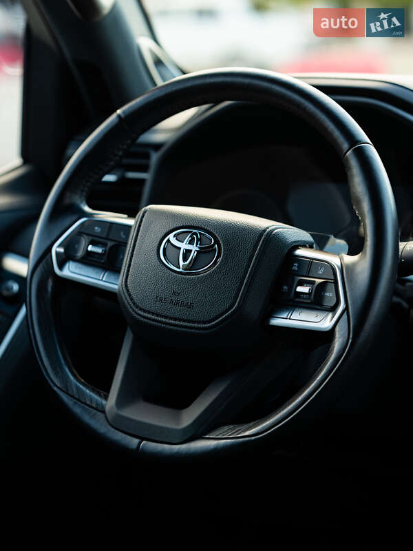 Позашляховик / Кросовер Toyota Land Cruiser 2023 в Чернівцях фото 19 Позашляховик / Кросовер Toyota Land Cruiser 2023 в Чернівцях