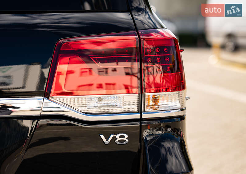 Позашляховик / Кросовер Toyota Land Cruiser 2020 в Чернівцях