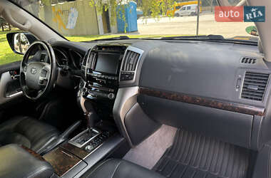 Внедорожник / Кроссовер Toyota Land Cruiser 2014 в 