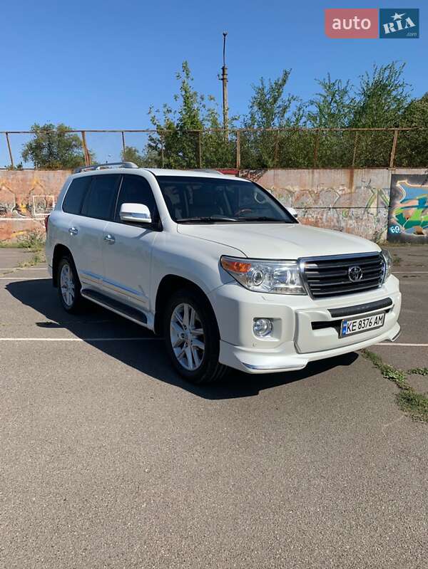 Внедорожник / Кроссовер Toyota Land Cruiser 2013 в Кривом Роге