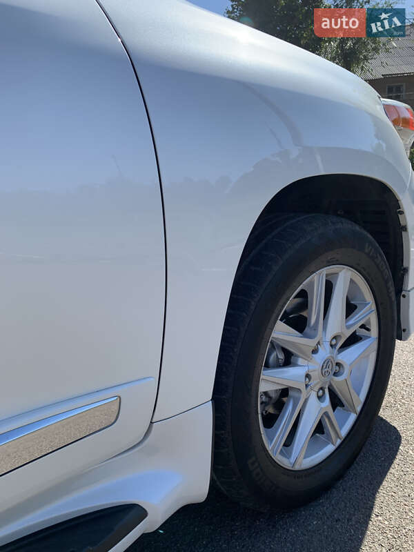 Внедорожник / Кроссовер Toyota Land Cruiser 2013 в Кривом Роге